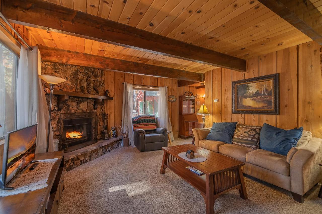 Bearfoot Cabin -Cute And Cozy Mountain Home, Conveniently Close To Everything! Биг Беър Лейк Екстериор снимка