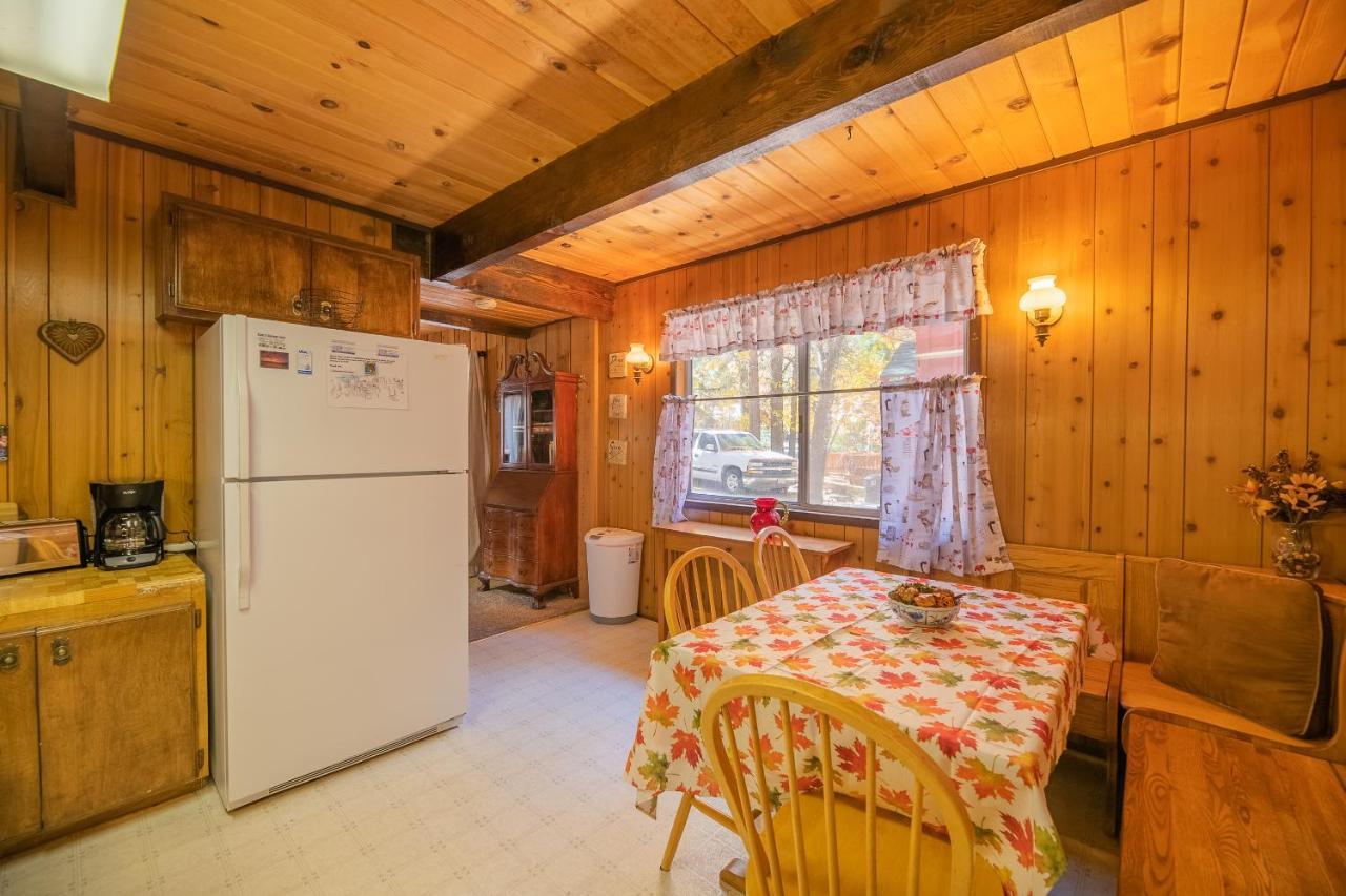 Bearfoot Cabin -Cute And Cozy Mountain Home, Conveniently Close To Everything! Биг Беър Лейк Екстериор снимка
